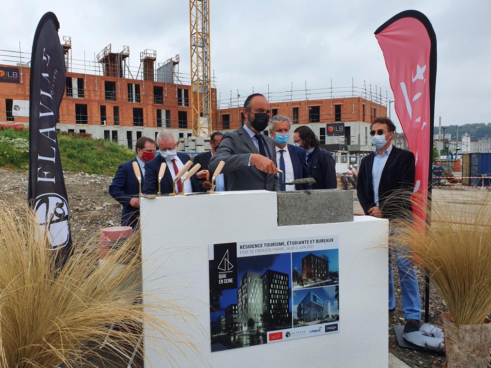 QUAI EN SEINE résidence étudiante, de tourisme et bureaux - Pose de la première pierre du programme Quai en Seine par le Maire de la ville du Havre M. Edouard Philippe, le Jeudi 3 Juin 2021